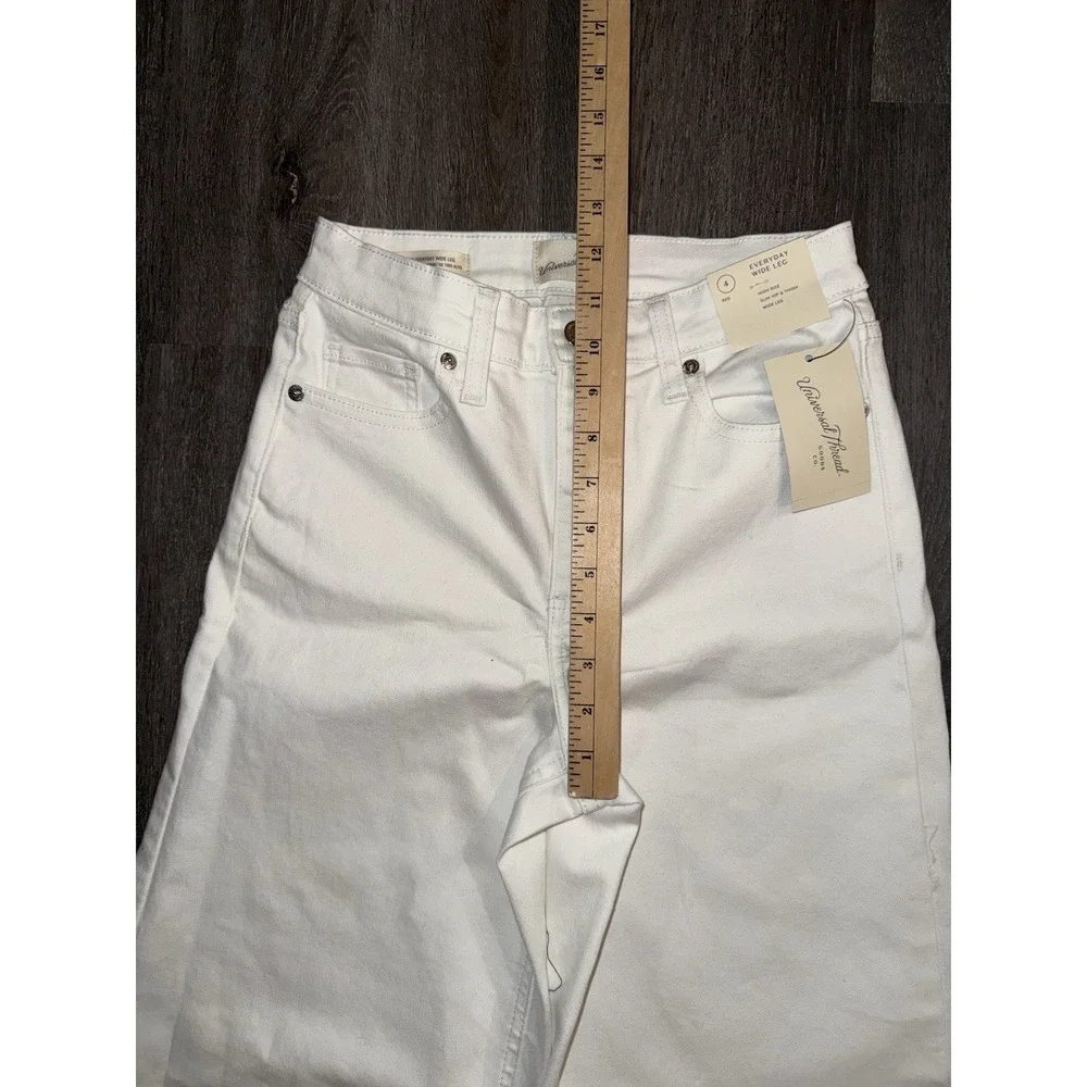 Universal Thread High-Rise Wide Leg White Denim Jeans Size 4